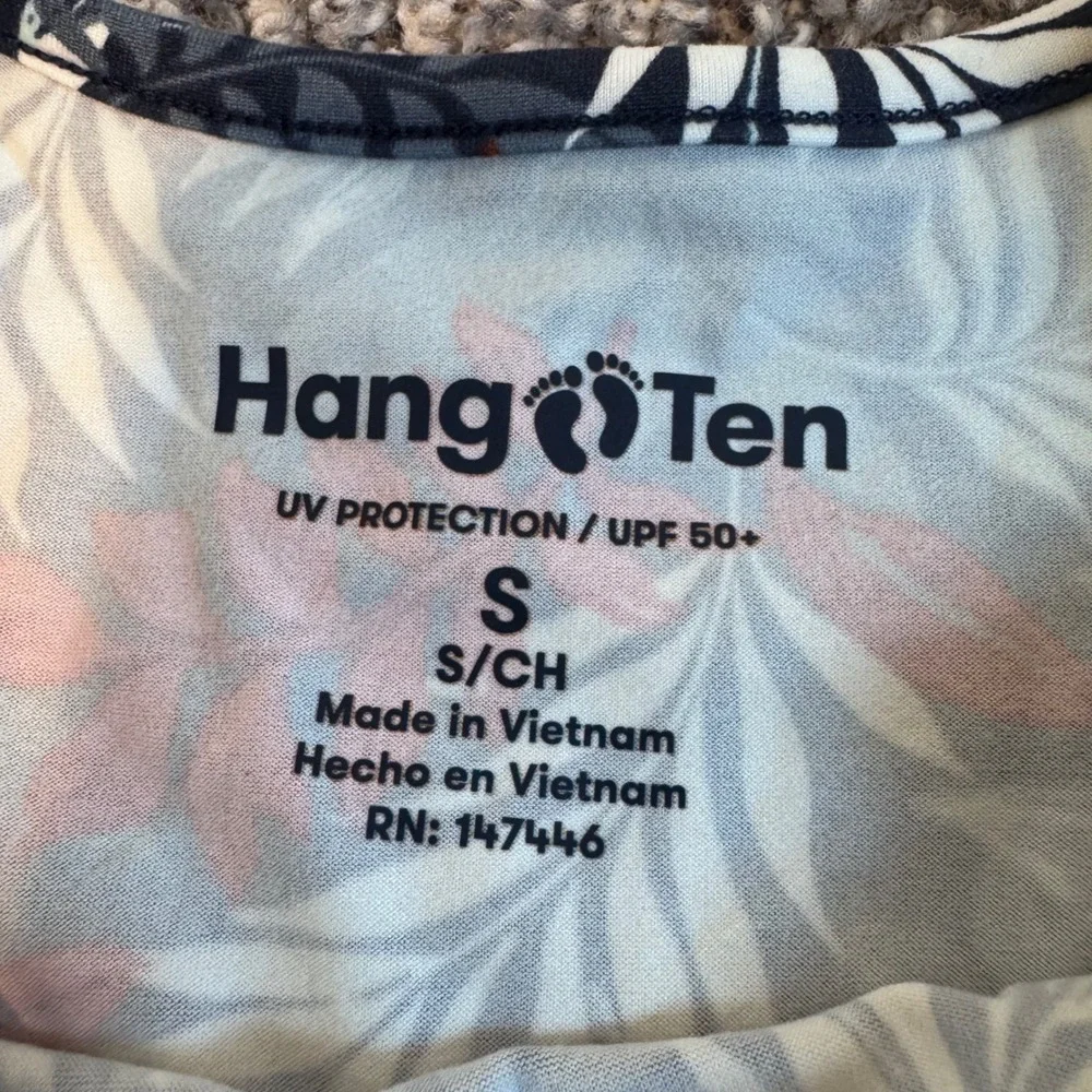 NWT‎ Hang Ten Women's Long Sleeve Rash Guard Shirt UPF 50+ w/ Zip Pocket Small